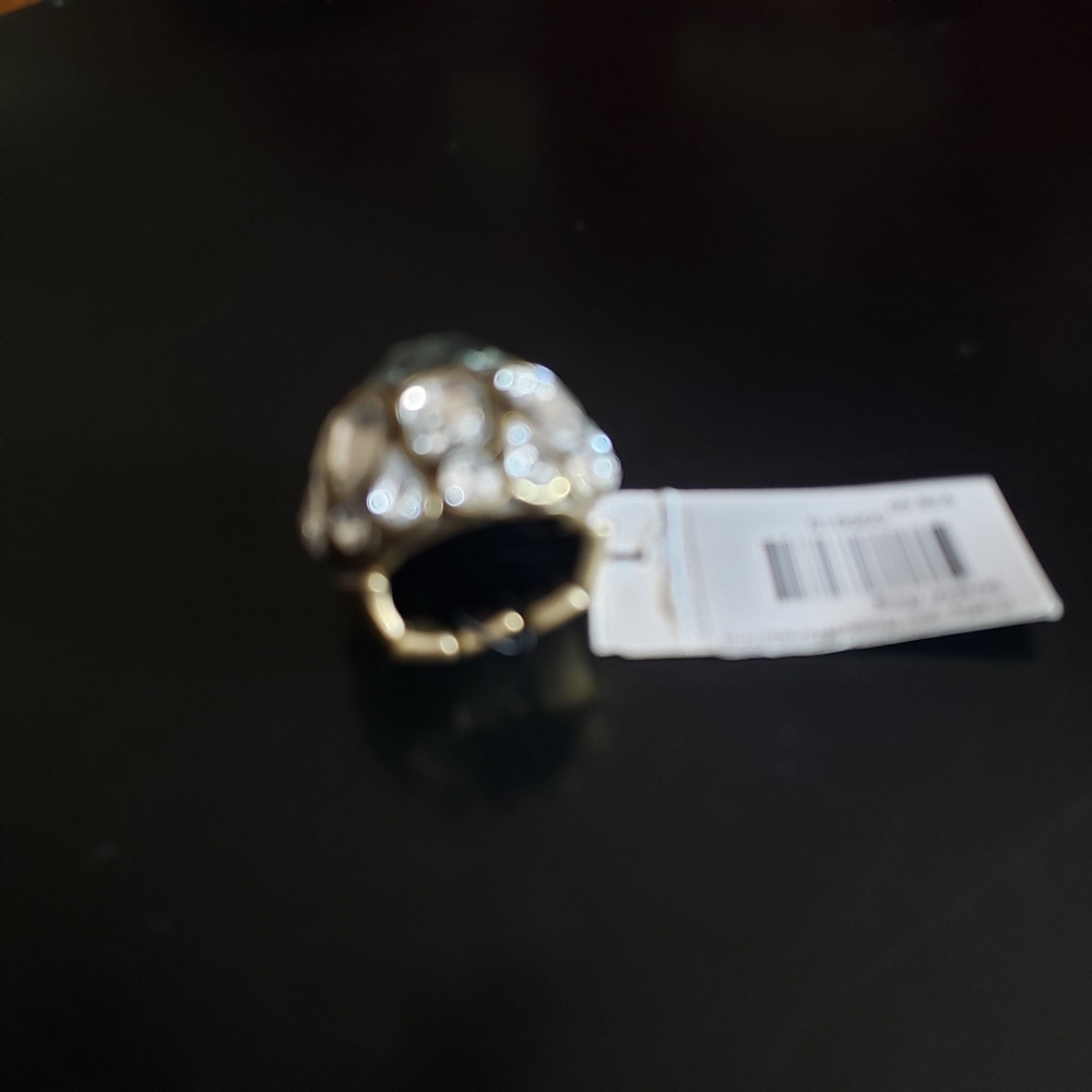 NWT Large Rhinestone Rock Stretch Ring - Picture 3 of 8